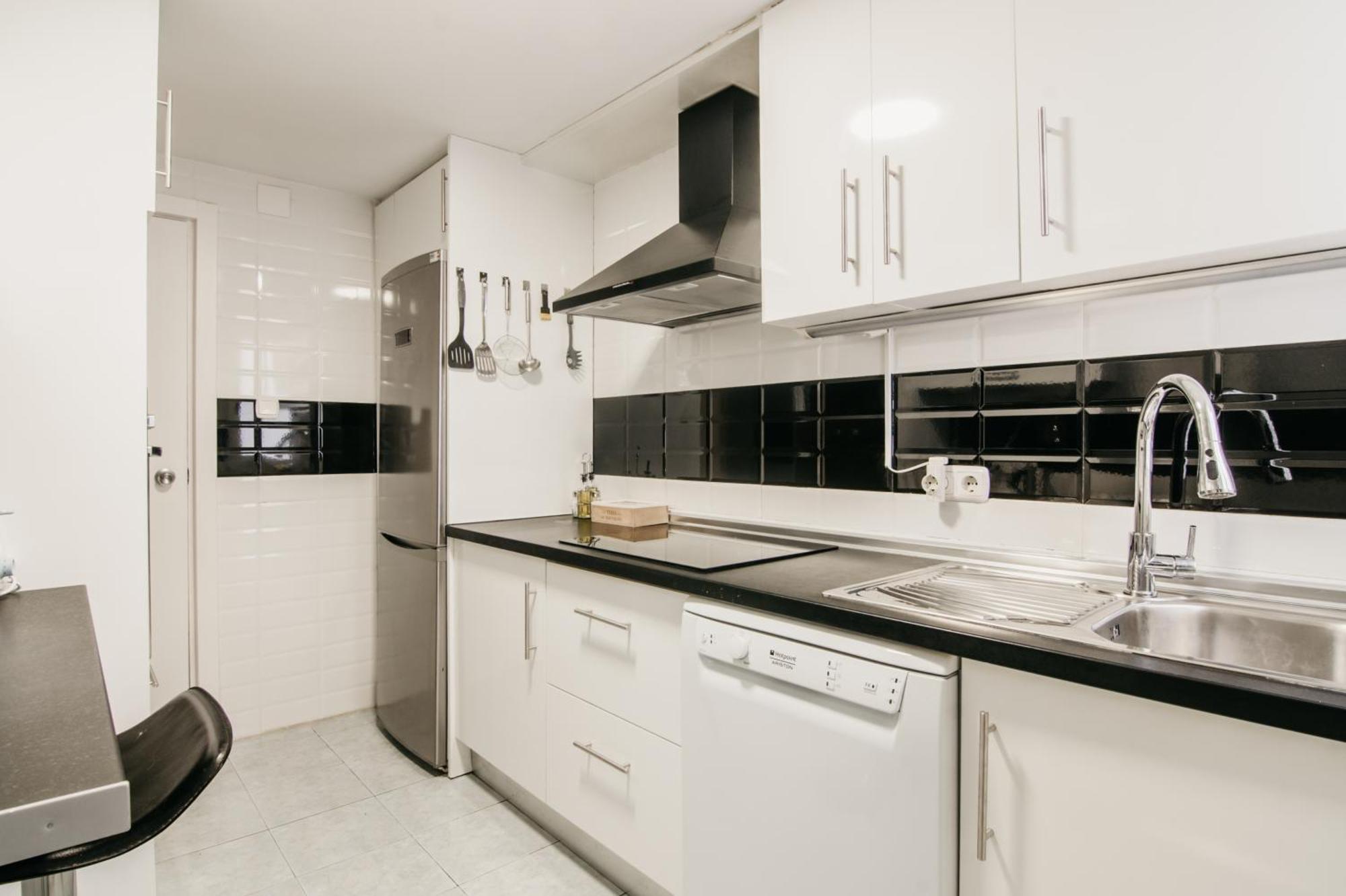 Tuguest Maria Luisa Apartment - Free Parking Гранада Экстерьер фото